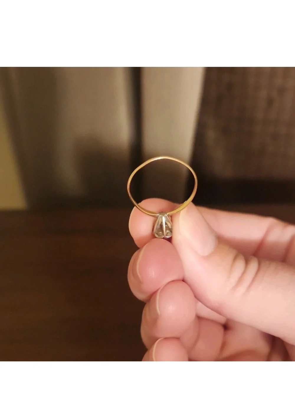 N/A elegant gold